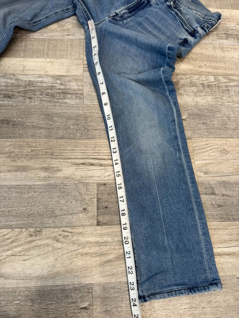 MOTHER Cropped Ankle Jeans in Faded Blue - Picture 8 of 11